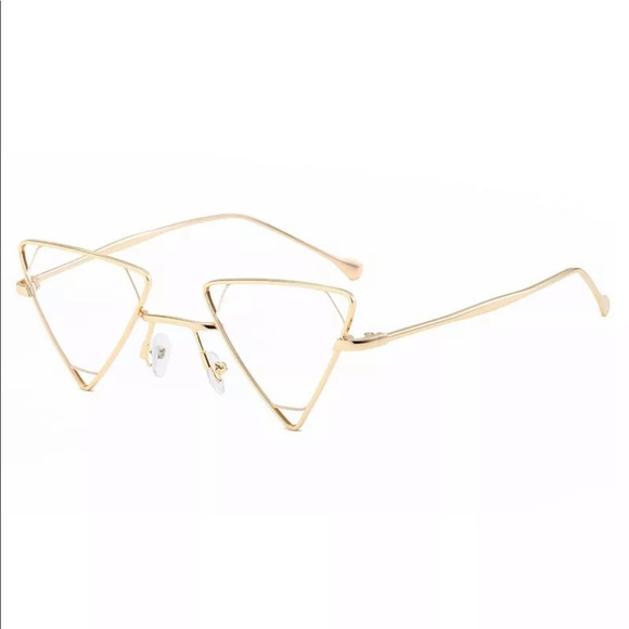 Funky - Picture 3 of 3